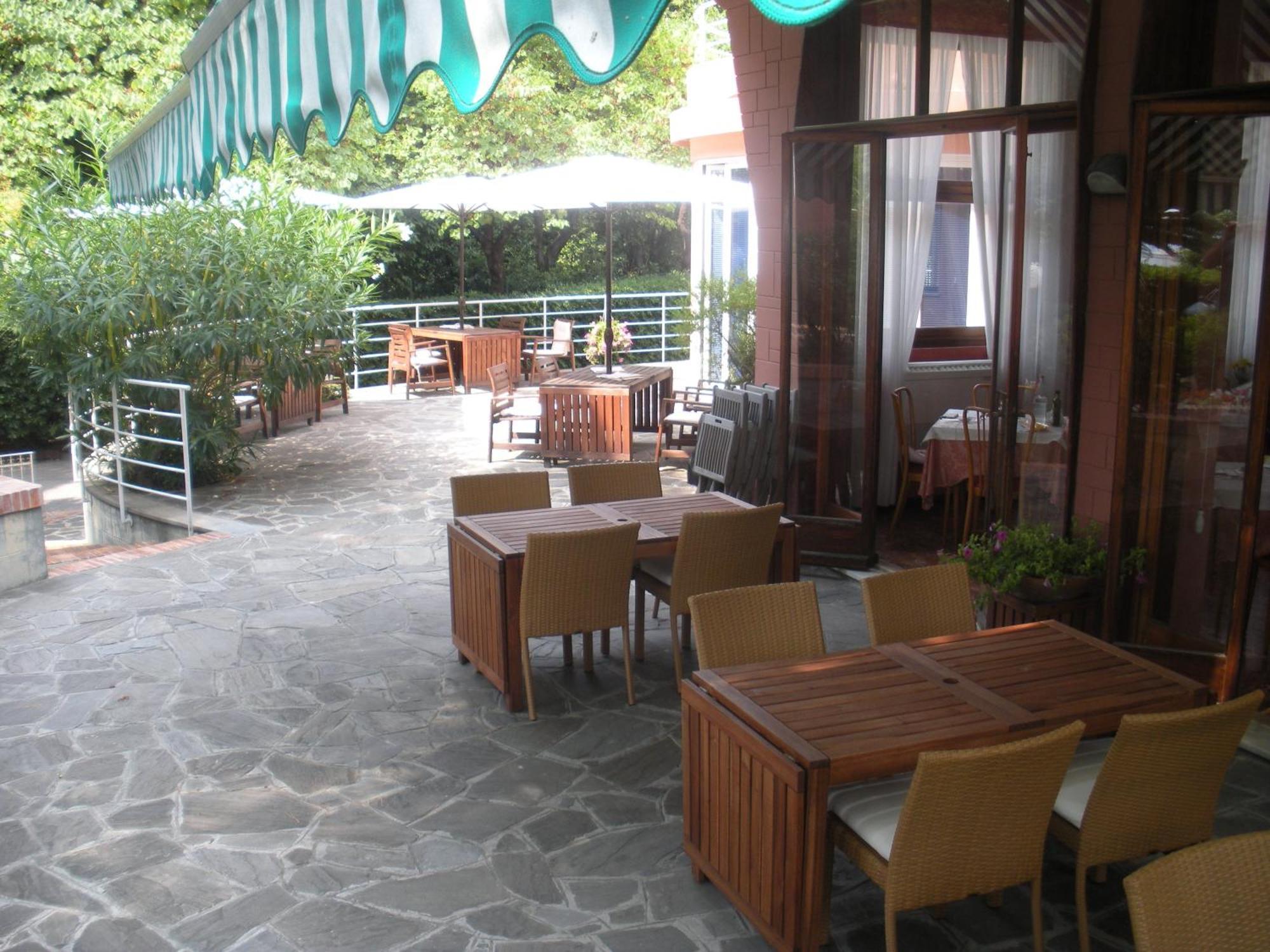 Hotel Esperia Γένοβα Εξωτερικό φωτογραφία