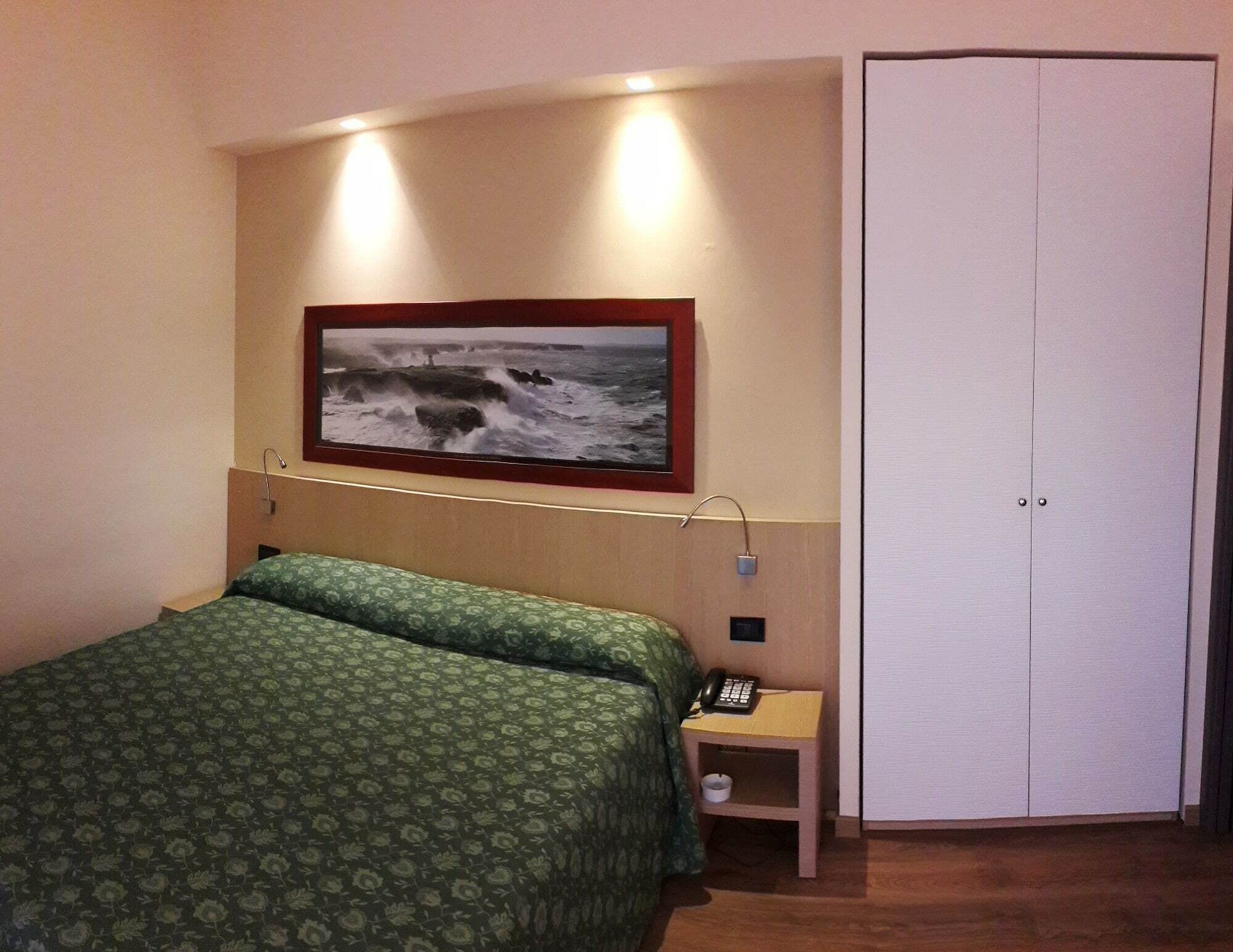 Hotel Esperia Γένοβα Εξωτερικό φωτογραφία